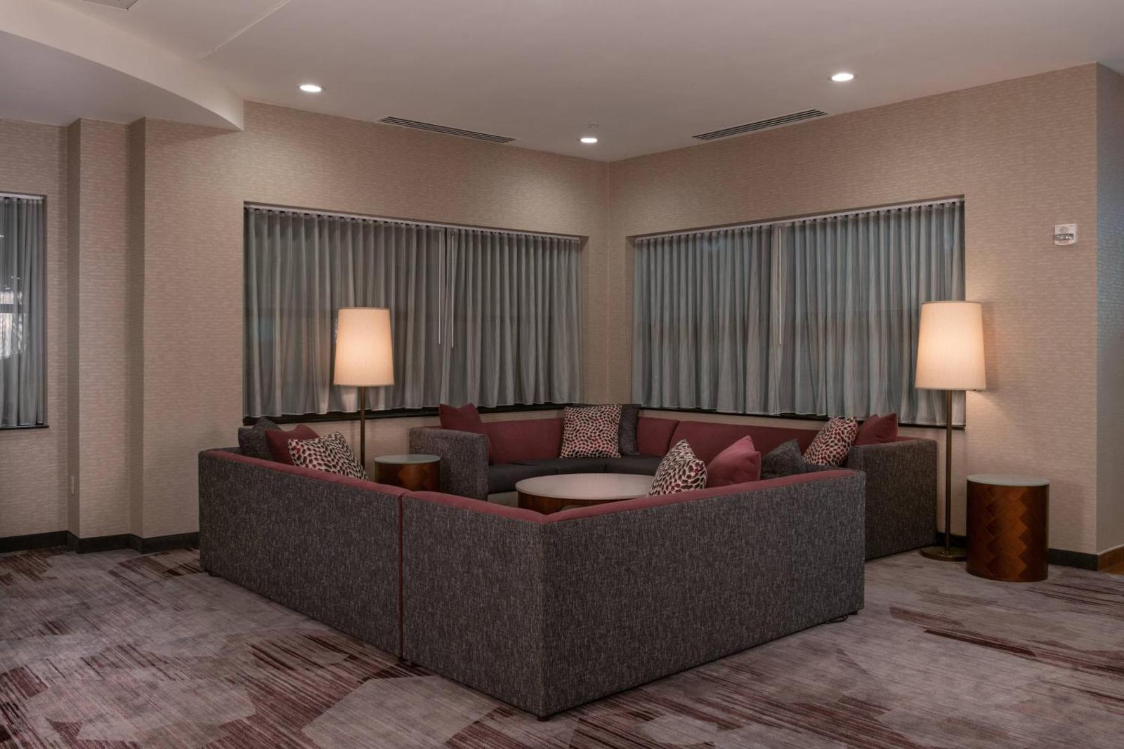 Courtyard by Marriott Newark-University of Delaware Main image 2